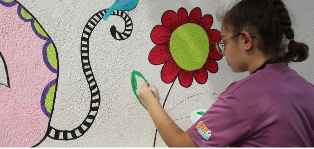  Genç KOMEK Öğrencileri Büyükşehir Hayvan Bakımevi’ni Renklendirdi