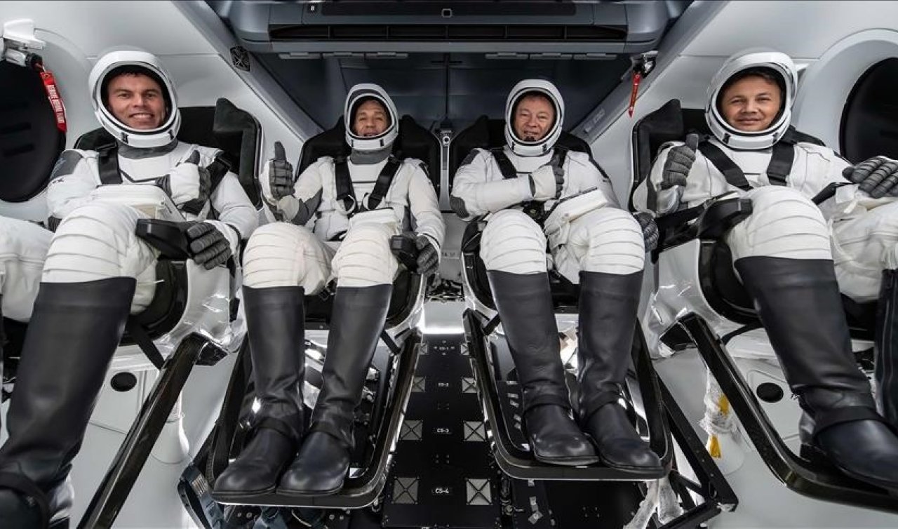 Türkiye’nin ilk astronotu Gezeravcı’yı taşıyan uzay aracı “kenetlenmeye“ hazır