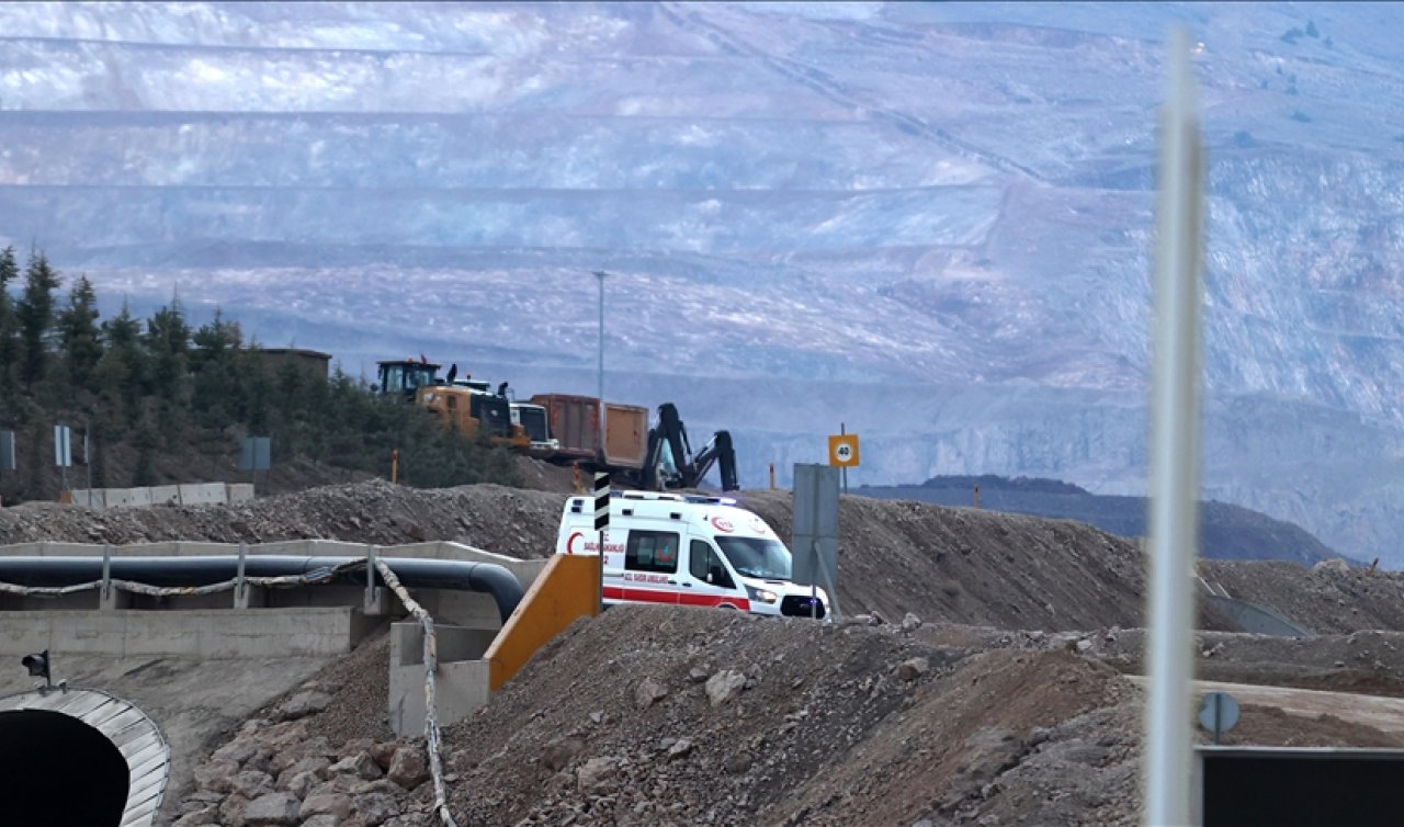  Erzincan’da toprak kayması sonucu işçilerin göçük altında kalmasına ilişkin 4 kişi gözaltına alındı