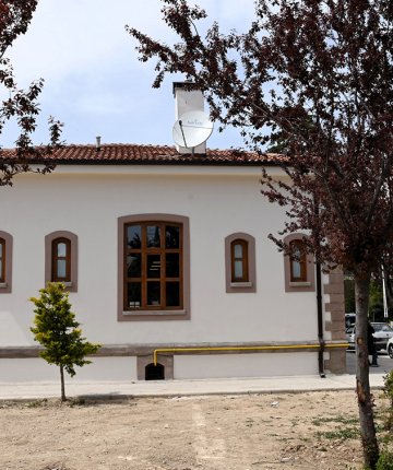 Konya’da tarihe vefa! Konya’nın Tarihi Hemşirelik Binası’nın restorasyonu tamamlandı!