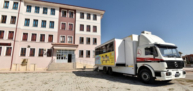  Karatay Belediyesinden Eğitime Mobil Destek
