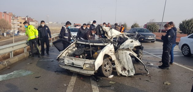  Cihanbeyli'de Kaza Yapan Araçlara Araba Çarptı 