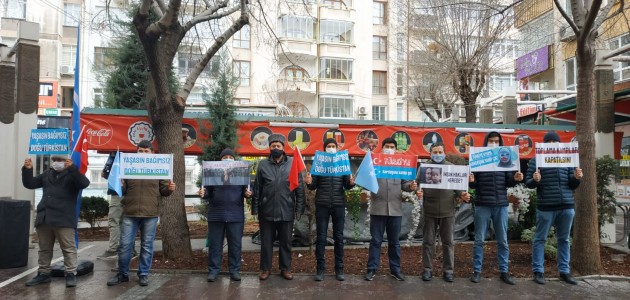  Konya'da Uygur Türkleri İçin İmza Kampanyası Başlatıldı
