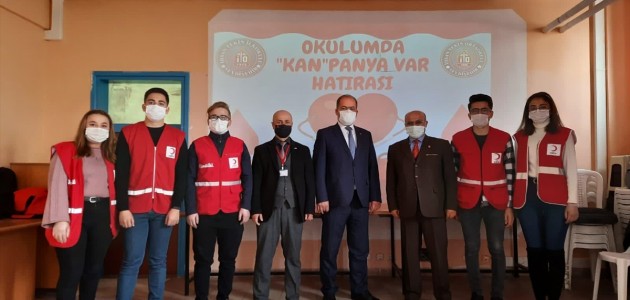  Seydişehir'de Öğrenci Velileri ve Öğretmenler Kan Bağışında Bulundu
