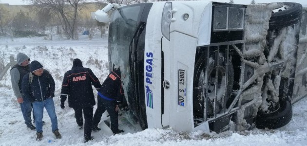  Konya'da Tur Otobüsü Devrildi: 34 Yaralı