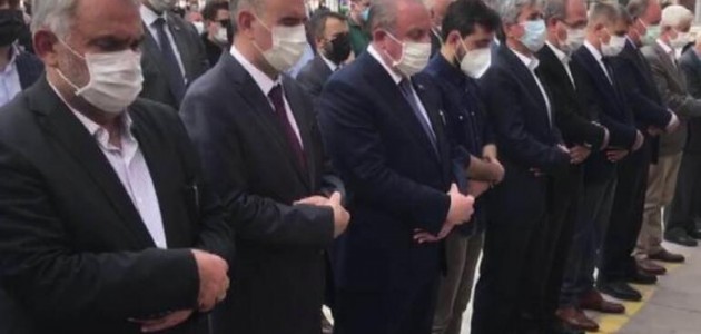  Eski Milletvekili Burhanettin Uysal'ın Cenazesi Konya'da Toprağa Verildi
 Parti 