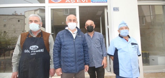   Konya'daki Aşevi, Yıllardır İhtiyaç Sahiplerine Yemek Ulaştırıyor