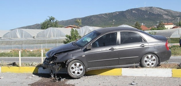  Konya'da İki Ayrı Trafik Kazasında 3 Kişi Yaralandı

