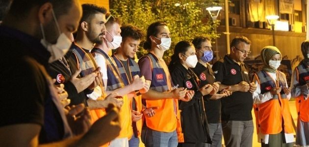  Marmara Depremi’nde Hayatını Kaybedenler İçin Anma Programı