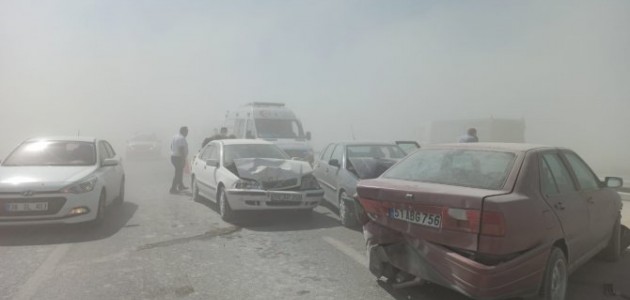  Konya’da Kum fırtınası kazalara sebep oldu: 7 yaralı
