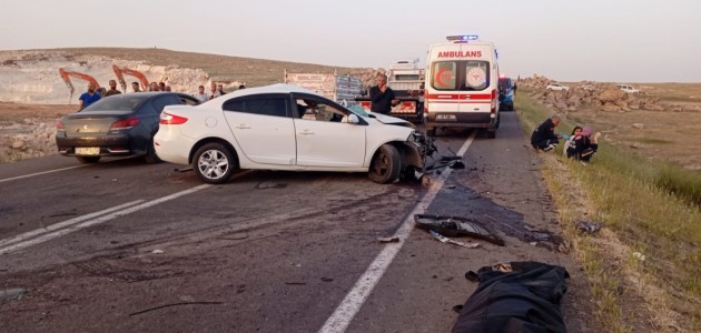  Minibüs ve Otomobil çarpıştı korkunç  kazada Fehmi Kaplan dahil 2 kişi öldü       
