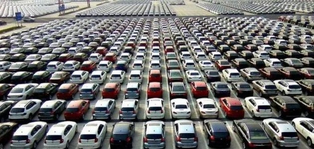  Ticaret Bakanlığı'ndan otomobil ithalatı açıklaması