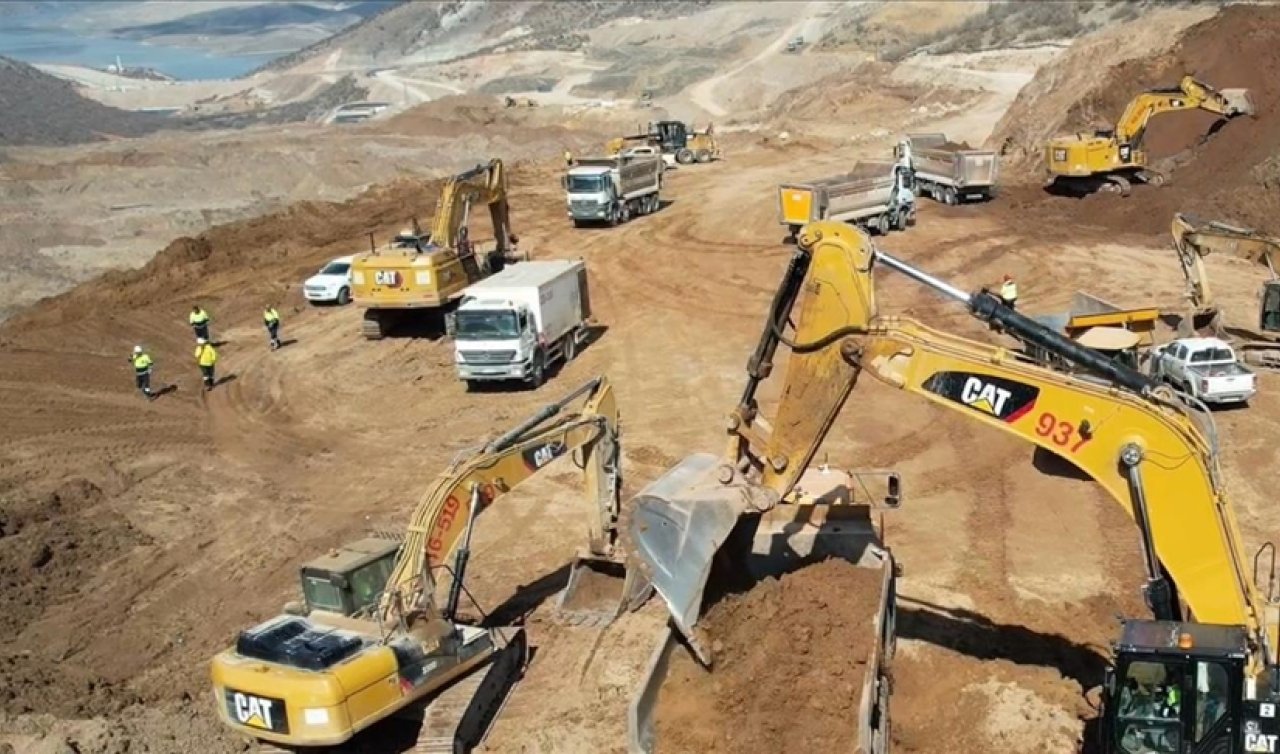  Erzincan İliç’teki maden faciası toprak altında kalan 5 işçinin cenazesine ulaşıldı