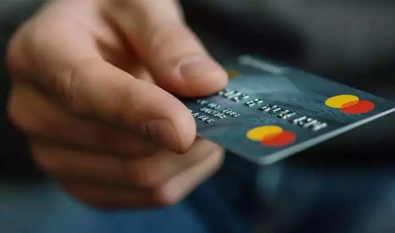 Kredi kartı kullananlar dikkat! Temassız ödemelerde limit arttı
