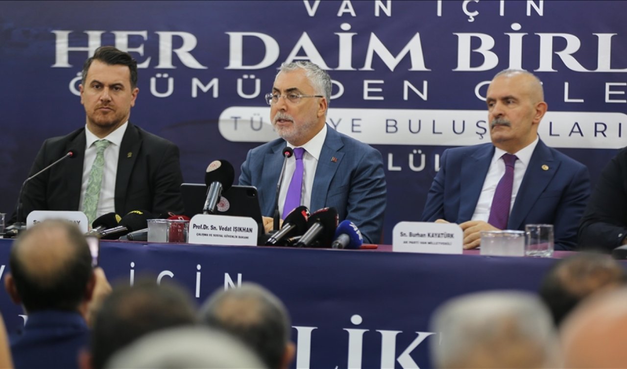  Bakan Işıkhan Açıkladı: 16 belediyeye ceza adımını attık