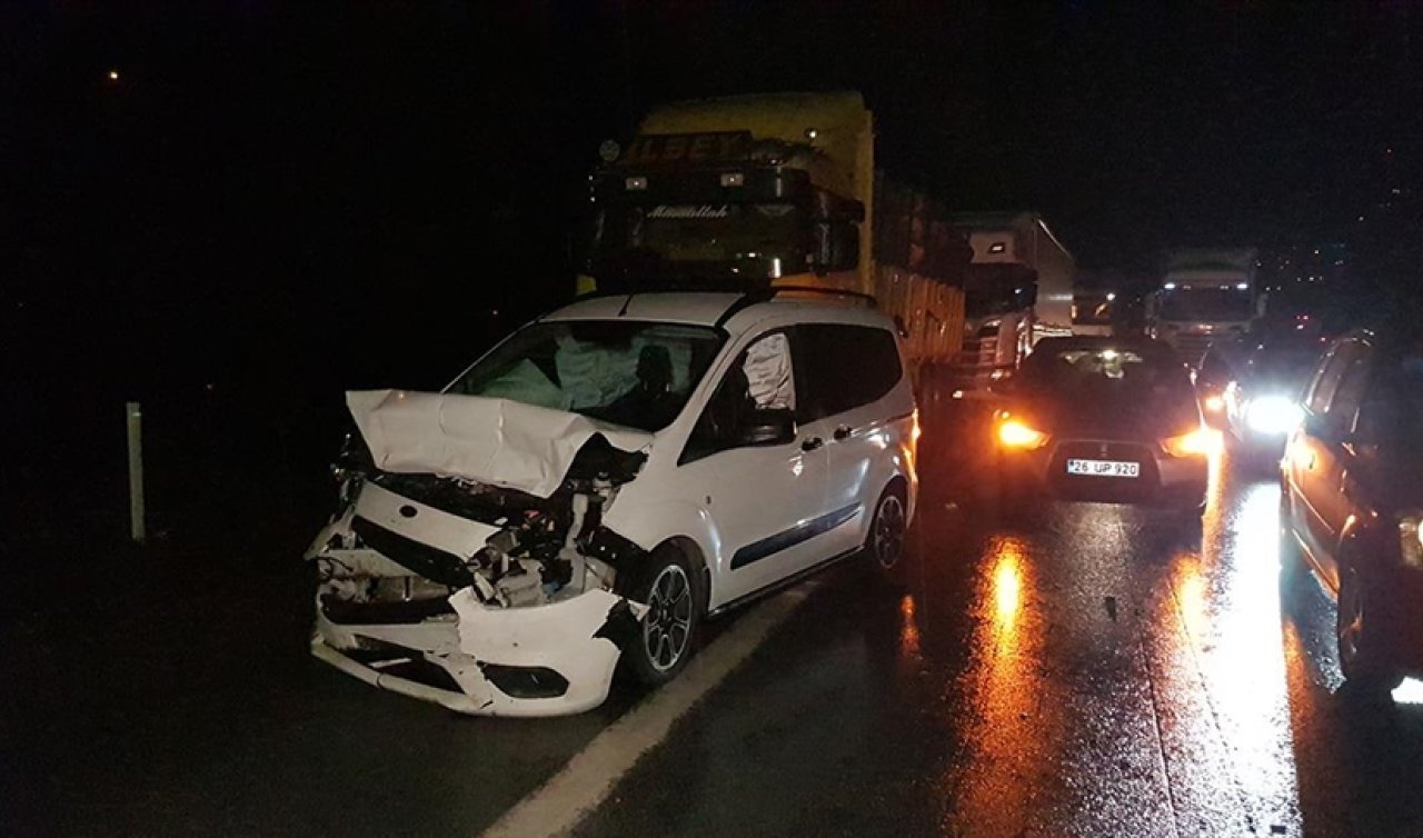  Konya’da otomobil ile işçi servisi ile çarpıştı! 10 yaralı var!