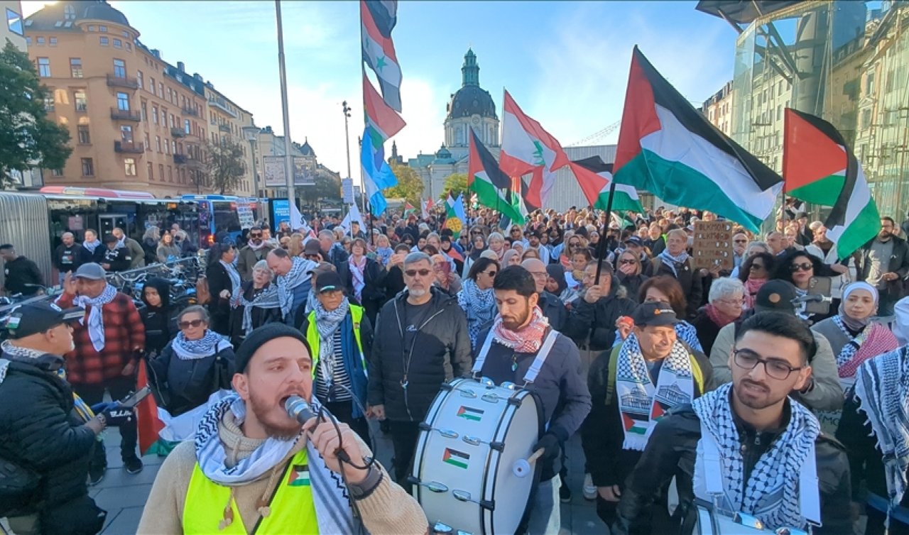  İsveç  İsrail’i protesto ediyor!