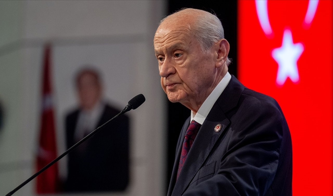  Devlet Bahçeli: “Türk ve Kürtlerin birbirini sevmesi hem dini hem siyasi farzdır“ 