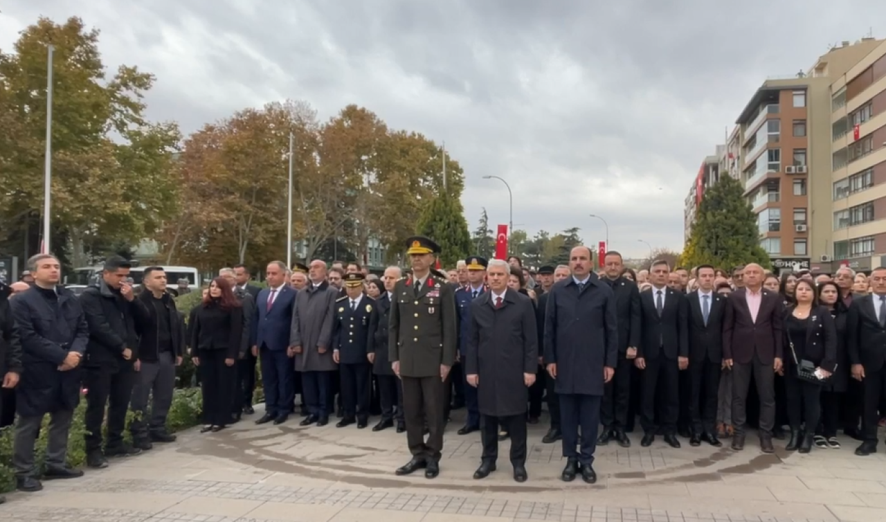 Konya  Büyük Önder Atatürk’ü anıyor!