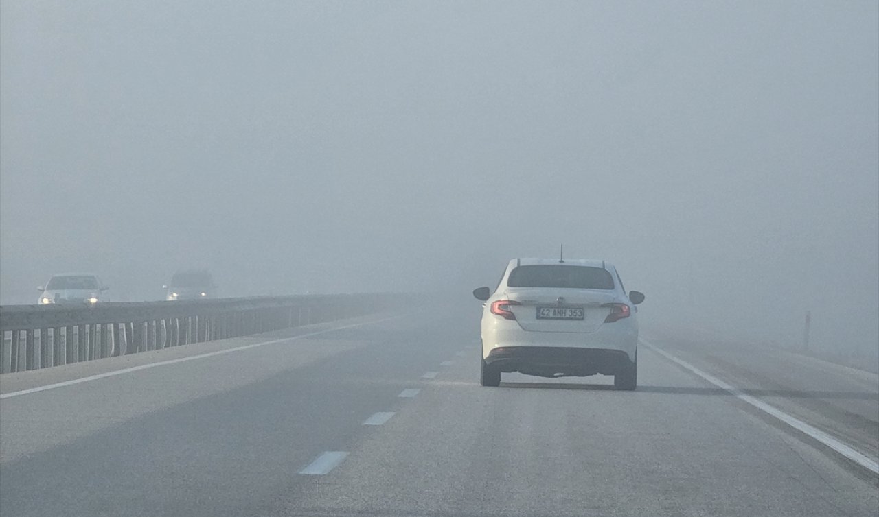  Konya’da sis etkili oldu!  Görüş mesafesi 30 metreye kadar düştü!