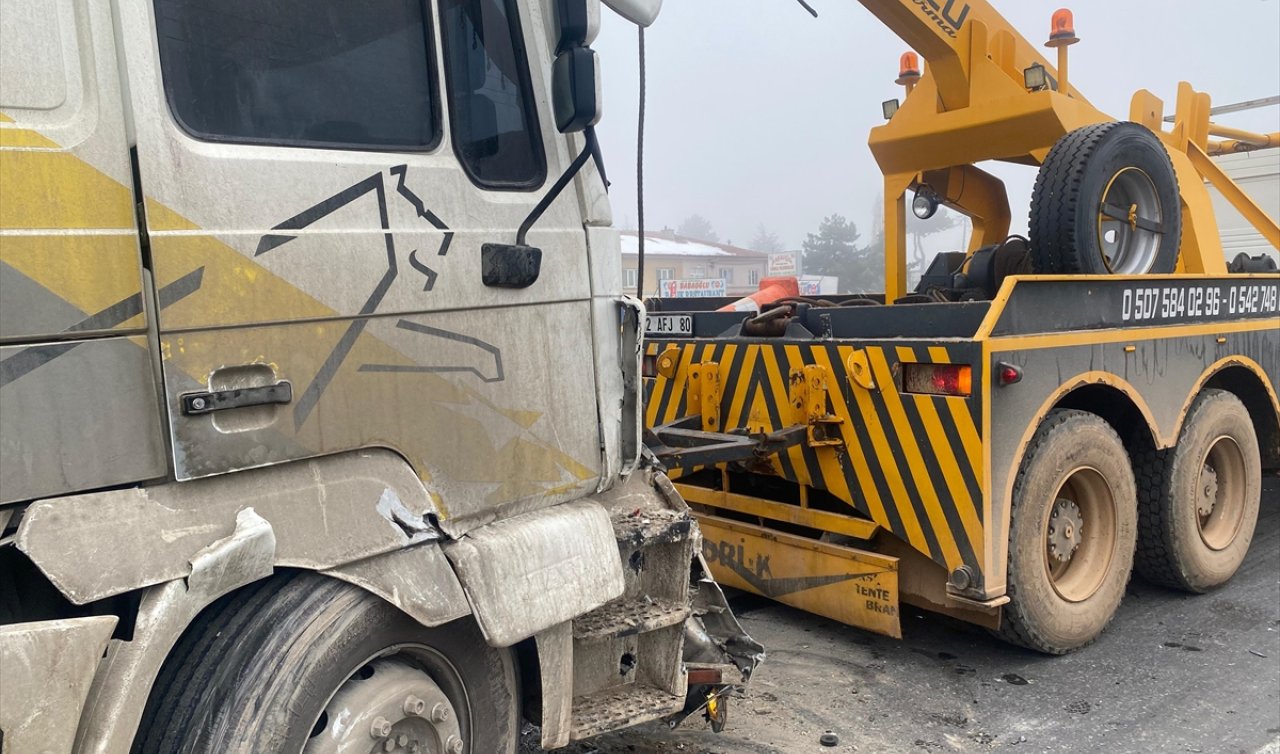  Konya’da freni boşalan tır dehşet saçtı