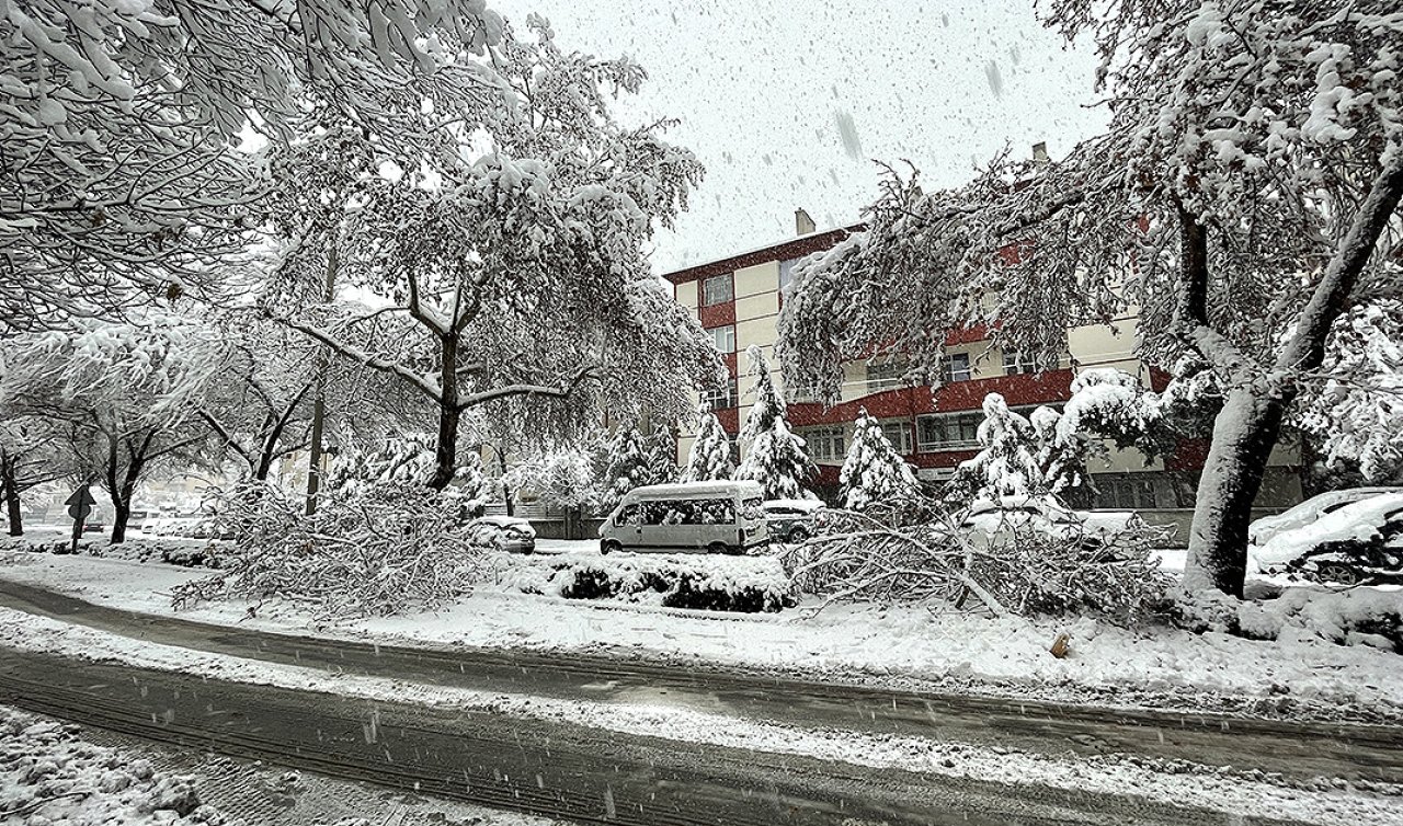 Konya’da yağış alarmı: AKOM ekipleri kesintisiz görevde!