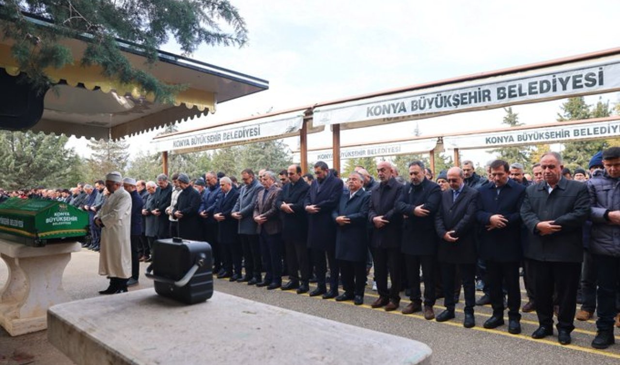 AK Partili eski vekilin eşi Konya’da son yolculuğuna uğurlandı