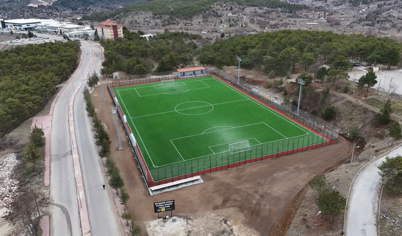 Konya’da futbol heyecanı: Yeni saha ilk maçını bekliyor